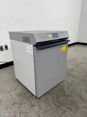 Thermo Scientific TSX Series TSX505SAS Undercounter Laboratory Refrigerator with Digital Temperature Control