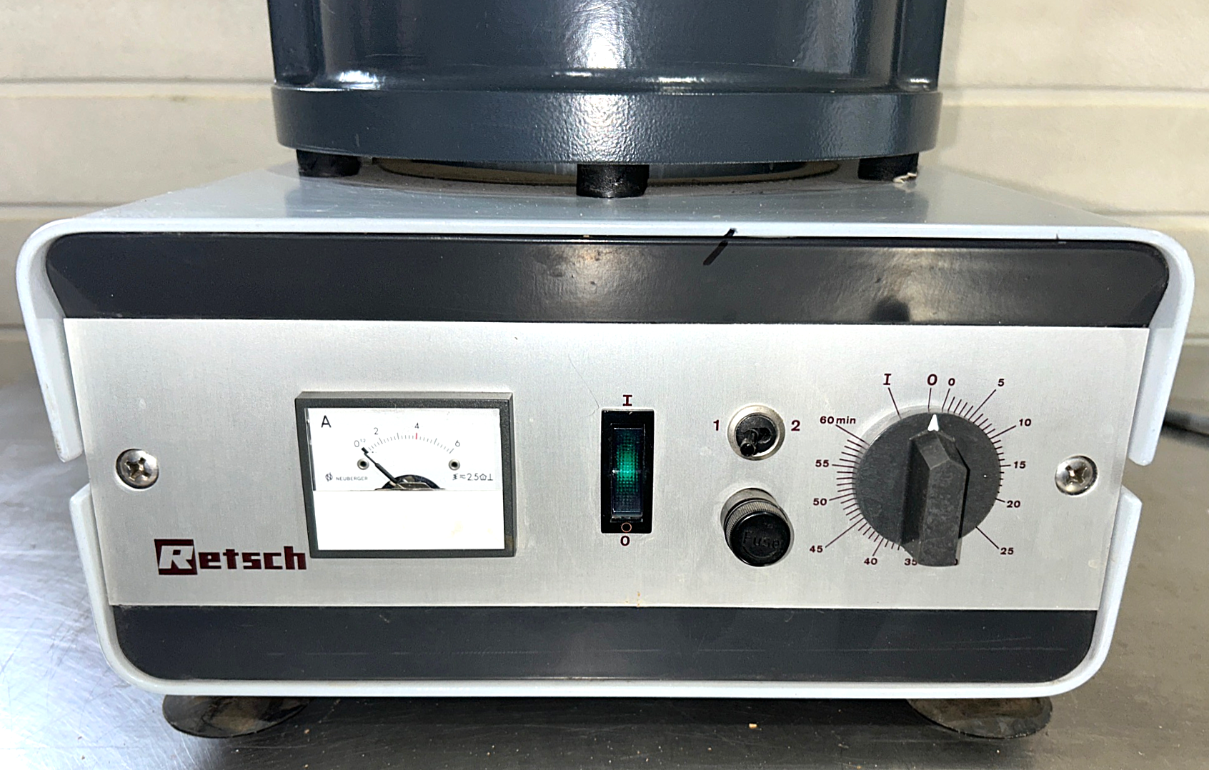 Retsch ZM1 High-Speed Centrifugal Grinding Mill for Fine Particle Size Reduction