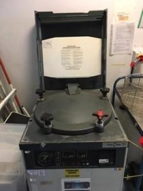 Priorclave EV100 Top-Loader Autoclave Lab Spares/Repairs
        NOTE - THIS IS A SPARES/REPAIRS ITEM-cover