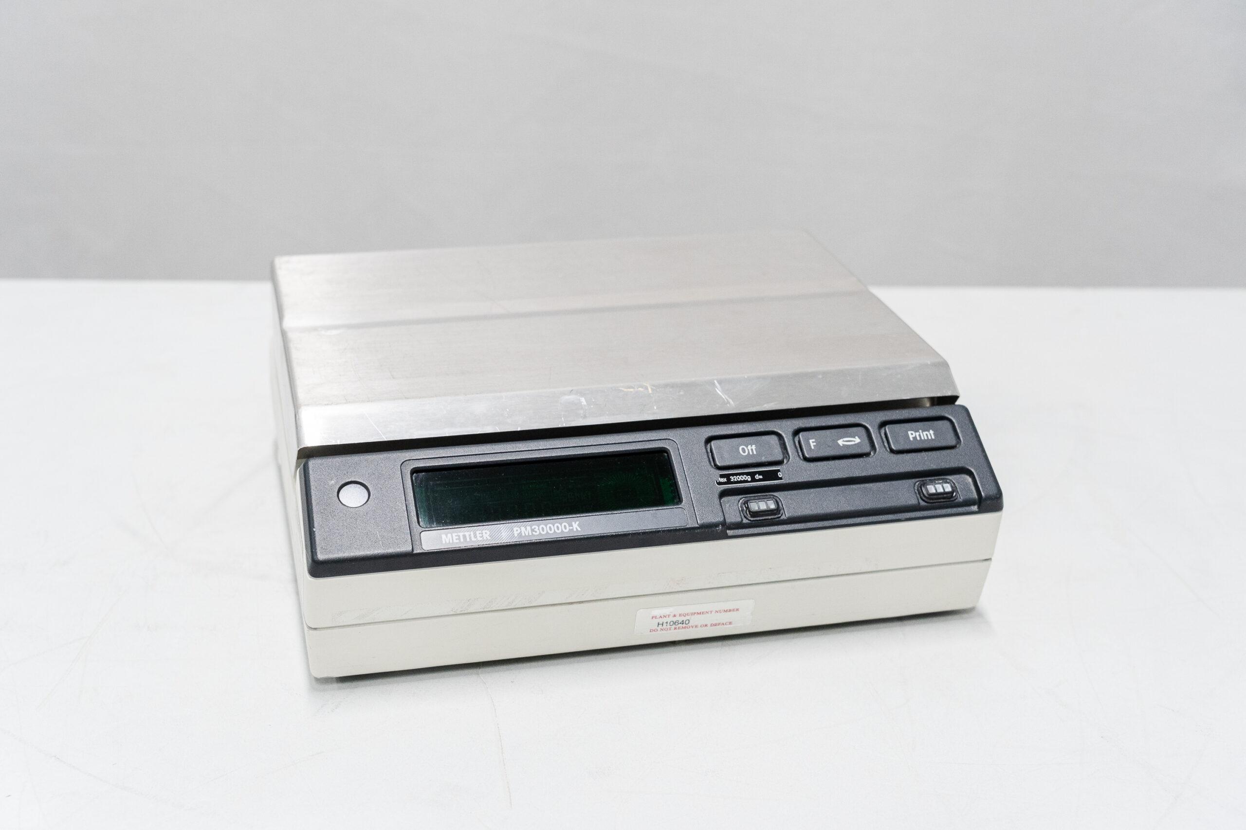 Mettler PM30000-K Top-Load Scale with 20 kg Capacity and 0.1 g Readability