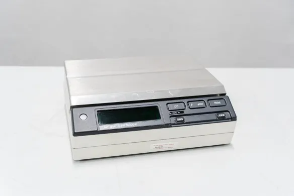 Mettler PM30000-K Top-Load Scale with 20 kg Capacity and 0.1 g Readability