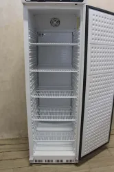 Polar CD612-E Laboratory Refrigerator, 2 of 3