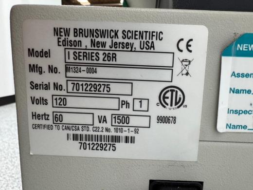 New Brunswick Scientific I SERIES 26R Incubator Shaker with Digital Temperature and Speed Control-cover