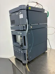 Waters Acquity High-Performance Liquid Chromatography (HPLC) System with PDA Detector and Column Oven, 2 of 4