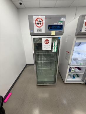 Thermo Scientific TSX Series TSX2305GA Glass Door Laboratory Refrigerator-cover