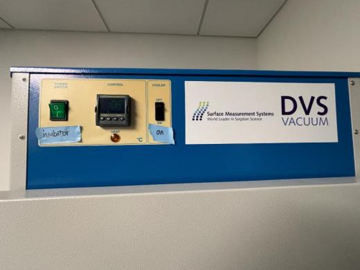 Surface Measurement Systems DVS VACUUM 1 Benchtop Dynamic Vapor Sorption Analyzer with Vacuum Control-cover