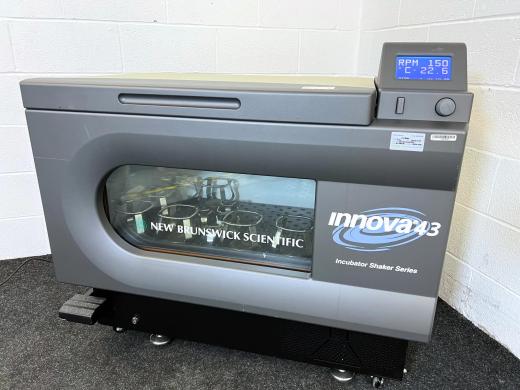 New Brunswick Innova 43 Temperature-Controlled Orbital Incubator Shaker with Dual Orbit Options-cover