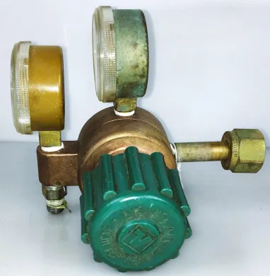 Liquid Air 104HDF-O2-158 Brass Oxygen Single-Stage Regulator (CGA 540)