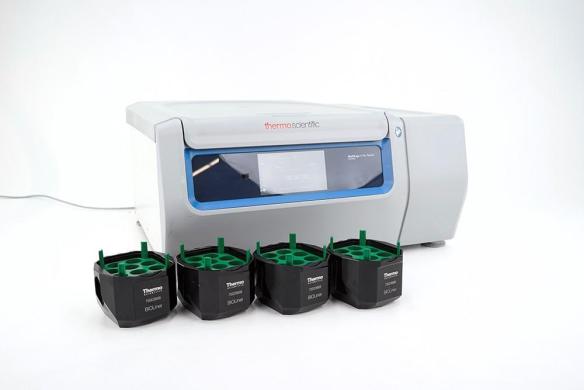 Thermo Scientific X4R Pro Refrigerated Benchtop Centrifuge with TX-1000 Rotor and Buckets