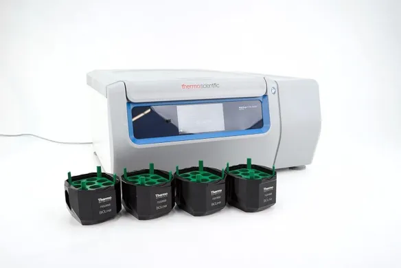 Thermo Scientific X4R Pro Refrigerated Benchtop Centrifuge with TX-1000 Rotor and Buckets