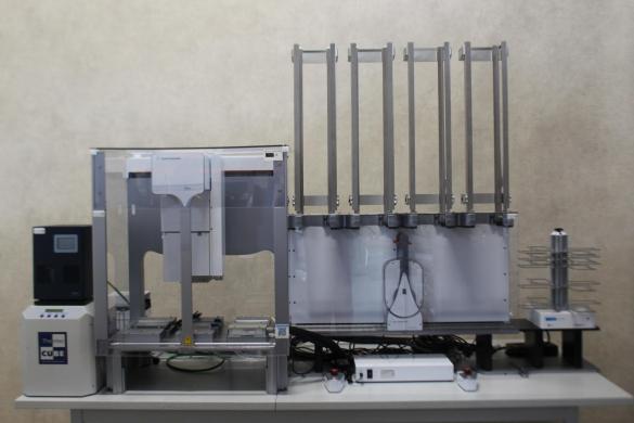 Agilent Bravo Automated Liquid Handling Platform with 96LT G5055A Tip Head and Temperature Control-cover