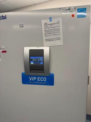 PHCBI -80C Ultra Low Temp Freezer-cover