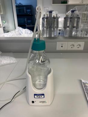 INTEGRA Biosciences VacuSip Battery-Powered Vacuum Pump for Liquid Aspiration-cover