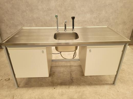 Waldner Stainless Steel Laboratory Sink Unit with 2-Door Cabinet-cover