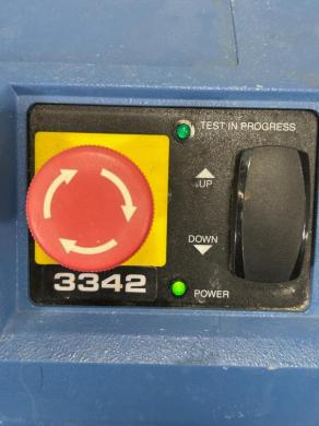 Instron 3342 Single Column Testing System-cover