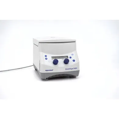 Eppendorf 5424 Benchtop Microcentrifuge with FA-45-24-11 Rotor (24 x 1.5/2 ml)