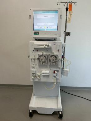 B. Braun Dialog+Evo Hemodialysis System for Clinical Dialysis Treatments-cover