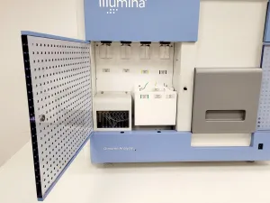 Illumina Genome Analyser IIx System with PEM IIX and Cluster Station for High-Throughput DNA Sequencing, 6 of 39