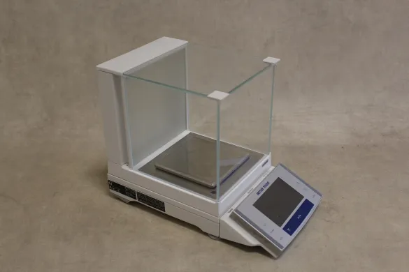 Mettler Toledo XS403S Precision Balance
