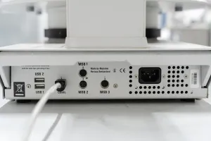 Metrohm 815 USB Sample Processor for Automated Sample Preparation with Integrated Membrane Pump, 6 of 9