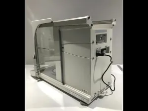 A&D BM-200 Series Micro Analytical Balance with Internal Calibration and Ionizer, 10 of 12