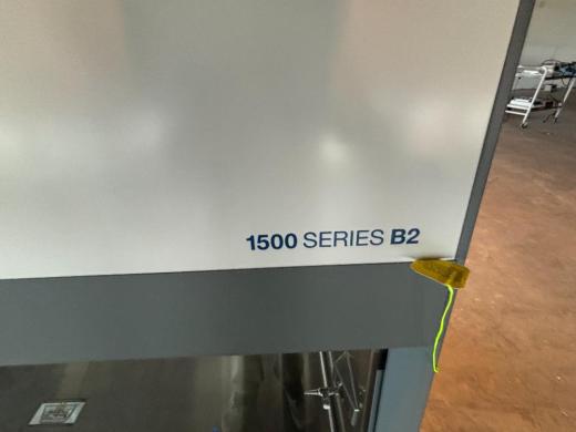 Thermo 1500 Series B2 6' BioSafety Cabinet-cover