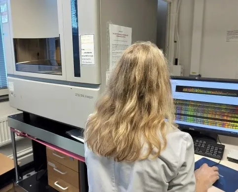 Applied Biosystems 3730 DNA Analyzer