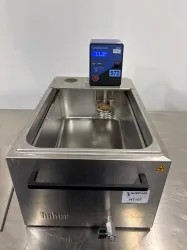 Huber CC2 Thermostatic Water Bath with Digital Temperature Controller, 3 of 4