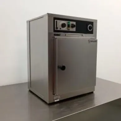 Memmert U30 Drying and Sterilisation Oven
