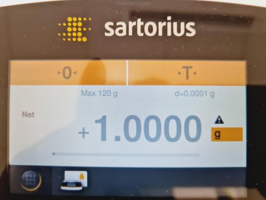 Sartorius Securia124-S 4DP Analytical Balance Lab-cover