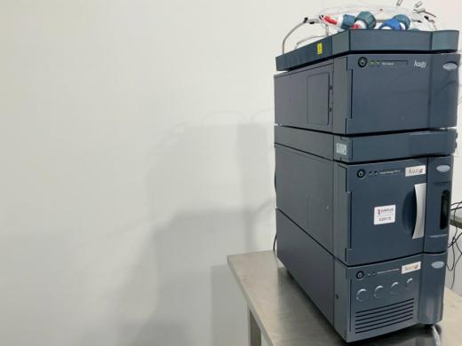 Waters Acquity HClass Plus HPLC-cover