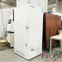 PHCbi MDF-DU300H-JP Ultra-Low Temperature Freezer 333 L, 2 of 10