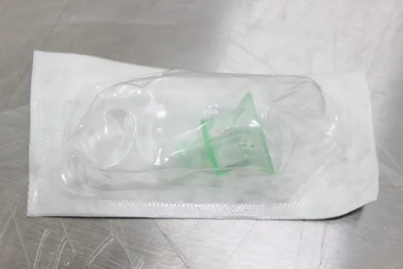 Yukon Medical YM003 13mm Vial Access Device for Precise Clinical and Analytical Vial Access