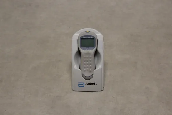 Abbott Precision Xceed Pro Blood glucose and blood β-ketone control system