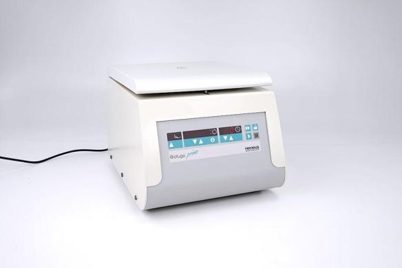 Heraeus Biofuge Primo Benchtop Centrifuge with Rotor 7591 #7597-cover