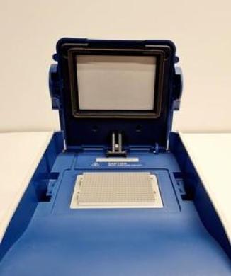 Applied Biosystems Model Veriti 384 Well Thermal Cycler Lab-cover