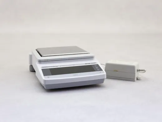Mettler PG5002S Precision Analytical Balance with 5100 g Capacity