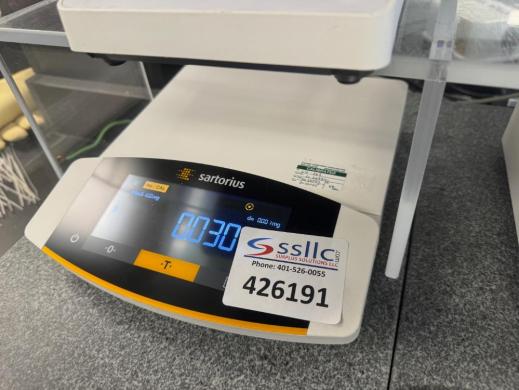 Sartorius Cubis MCE6.6S-2500-M Analytical Microbalance with Draft Shield and Touchscreen-cover