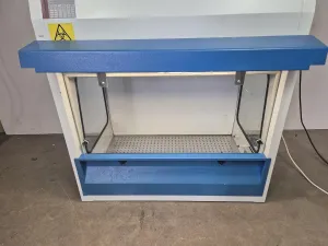 ICN Biomedicals Flow Gelaire BSB Class II Biological Safety Cabinet, 10 of 12