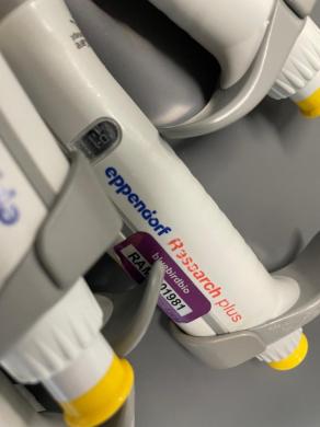 Lot Of Eppendorf Research Plus Single Channel Pipettes-cover