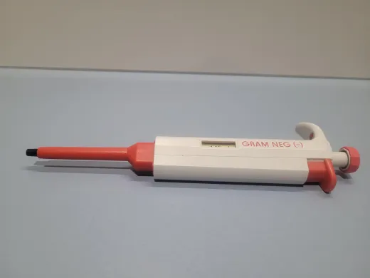 BIOMERIEUX V1221 GRAM NEG (-) 145 µl Laboratory Pipette