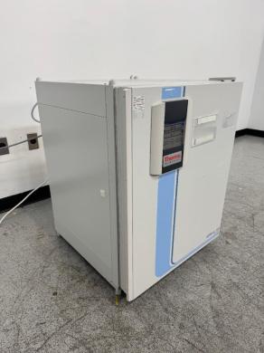 Thermo HERAcell 150i CO2 Incubator for Cell and Tissue Culture Applications-cover