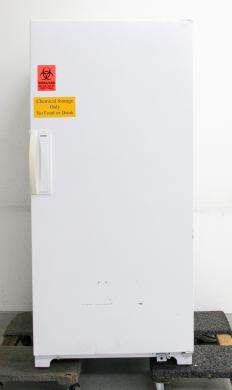 Kenmore Model 253.21111104 Upright Commercial Freezer -26°C with 4 Shelves-cover