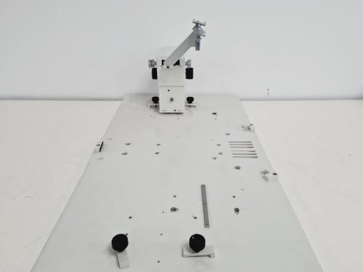 Leica Microscope Micromanipulator with Stand Lab-cover