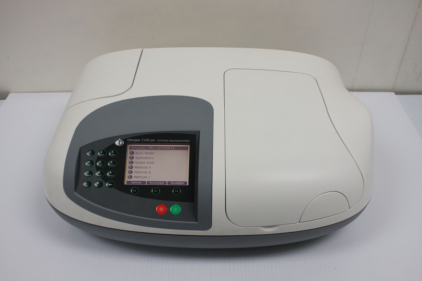 Ultrospec 2100 pro Spectrophotometer