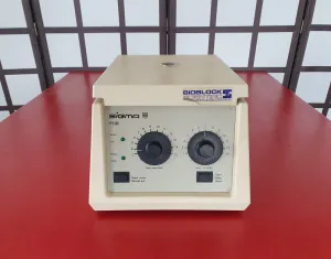Sigma 113 Laboratorium Centrifuge, 4 of 4
