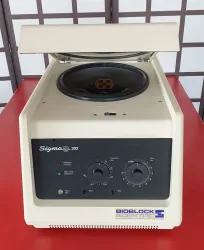 Sigma 202 laboratory centrifuge with oscillating bucket rotor, 5 of 6