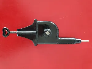 Manual laboratory centrifuge, 4 of 8