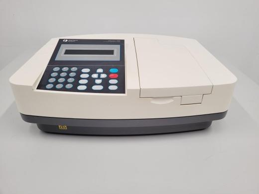 Pharmia Biotech Ultrospec 2000 UV/Visible Spectrophotometer Lab-cover