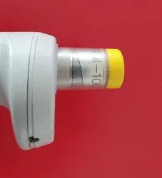 Eppendorf pipette 10 µL - 100 µL, 2 of 2